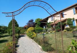 Elegant property 5 minutes from Marciac