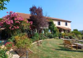 Elegant property 5 minutes from Marciac