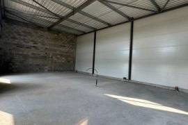 local commercial moderne de 150 m²