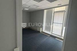 Split, excellent office in a frequent location (104 m2)