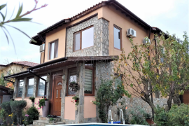 Luxury House wIth 3 bedrooms and 2 bathrooms, 15 mIn to Sunny Beach