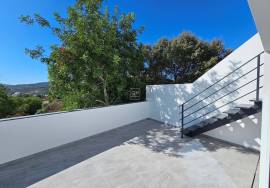 New modern semi-detached 2-bedroom Villa