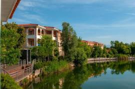 Luxury 2 Bed Apartment For Sale in Mandelieu Riviera Resort French