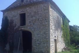 Stunning 5 Bed Barns & Chalet For Renovation For Sale in Arpaillargues-et-Aureillac Nimes Languedoc