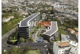 Luxury Apartment on the Top Floor with Panoramic View in Virtudes, Funchal