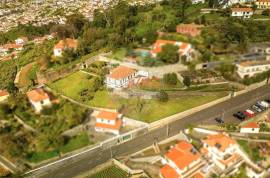 Bifamily Estate T3+T2 with 2,800m² Land and Panoramic View in Funchal