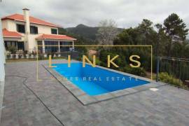 3 bedroom villa with pool in Prazeres, Calheta