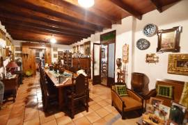 Unic Andalusian style country property in Albatera