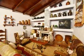 Unic Andalusian style country property in Albatera