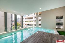749 Residence - Luxury Town Home with Private Pool in Prime Location between Phrom Phong and Thong Lor