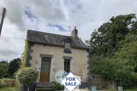 Detached Country House in Rural Hamlet