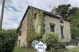 Detached Country House in Rural Hamlet