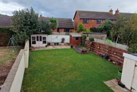 3 bedroom, Semi-detached house for sale