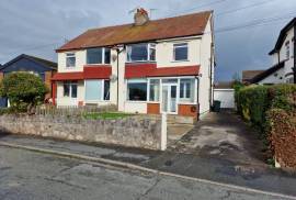 3 bedroom, Semi-detached house for sale