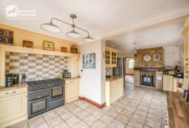 3 bedroom, Detached bungalow for sale