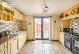 3 bedroom, Detached bungalow for sale