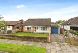 3 bedroom, Detached bungalow for sale