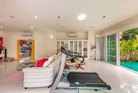 Exquisite Four Bedroom Pool Villa with for Sale at Boat Lagoon