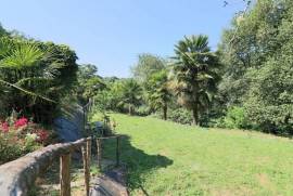 Charming Country House with View of the Pyrenees