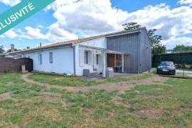 Maison de plain pied 2 chambres, garage et terrain