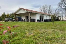 Maison contemporaine de 97m² environ sur un terrain de 1440m²