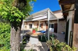 A vendre SAINT PIERRE D'EYRAUD, proche de LA FORCE - maison P5 - 3 chambres - plain-pied - Terrain de 35251 m²