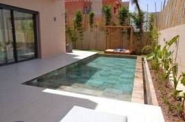 Villa - 325m ²