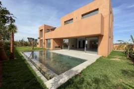 Villa - 324m ²