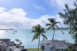 GRAND PENTHOUSE OFFRANT UNE VUE MER PANORAMIQUE A GRAND-BAIE – ILE MAURICE