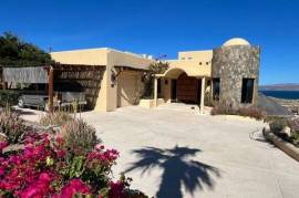 18 Maravia, Birdsong Mountain and Sea, La Paz,