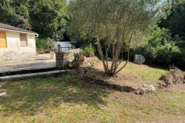 €70000 - Secluded Bungalow to Renovate in a Superb Wooded Location!