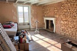 €101650 - 2 Bedroom House with Studio Near Verteuil-sur-Charente