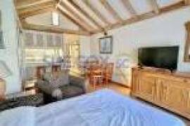 1 Bedroom Bungalow For Sale