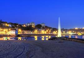 Land with approved project for the construction of a residential and commercial/service building - Historic center of Porto Salvo - Oeiras