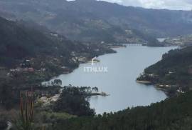 Country House in Gerês with River View