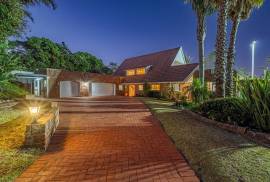 Stunning 4 Bed Villa For Sale in Port Elizabeth South