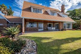 Stunning 4 Bed Villa For Sale in Port Elizabeth South