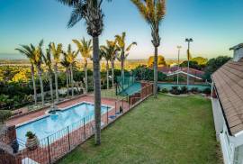 Stunning 4 Bed Villa For Sale in Port Elizabeth South