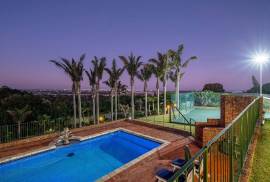 Stunning 4 Bed Villa For Sale in Port Elizabeth South