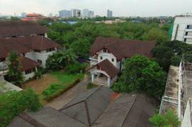 3 Houses For Sale in 9 Acres of Land Bangkok