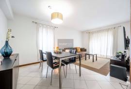 Fantastic 3 bedroom apartment with 3 fronts, on a top floor, in Gueifães, Maia – Not to be missed!