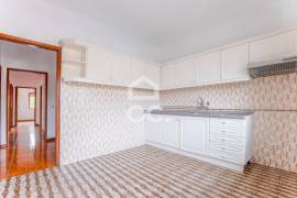 3 bedroom house for sale in Nogueira da Maia