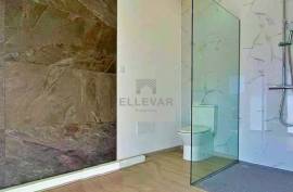 NEW DETACHED HOUSE IN THE PRAZERES AREA IN CALHETA