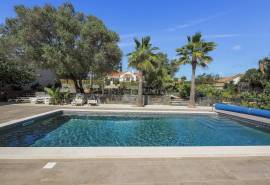 Lagoa - Stunning 4+1 bedroom villa with pool area and magnificent gardens