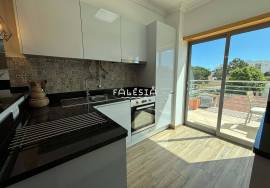 TOP FLOOR - TERRACE WITH BBQ 450 METRES FROM FALÉSIA BEACH