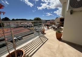 TOP FLOOR - TERRACE WITH BBQ 450 METRES FROM FALÉSIA BEACH