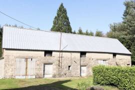 Detached Country House with Outbuilding