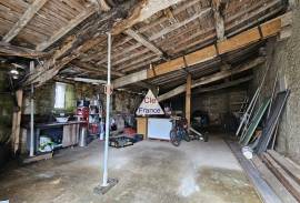 Large Country Barn to Renovate