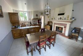 Detached Country House with Outbuilding