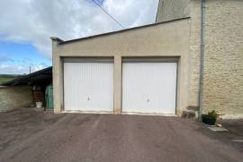 Detached Country House with Outbuilding